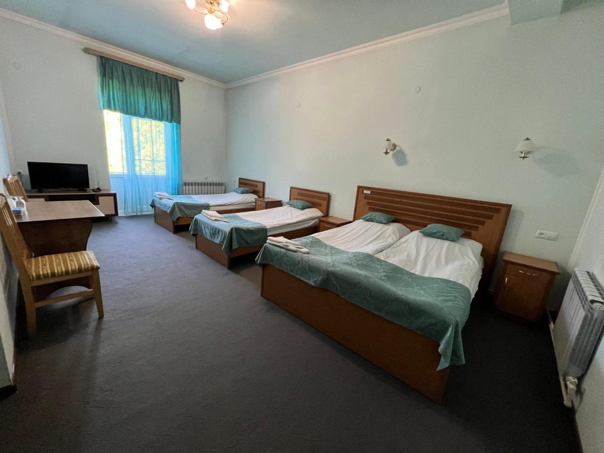 Hotel Mthnadzor Goris Exterior foto